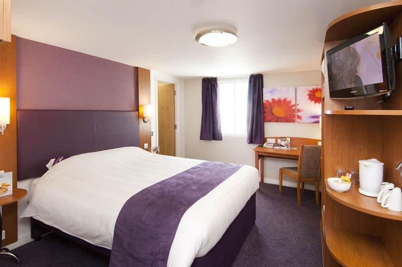 סטראוד Premier Inn Stroud מראה חיצוני תמונה